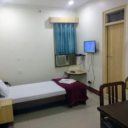 Hotel Patliputra Gautam Patna  Exteriör bild