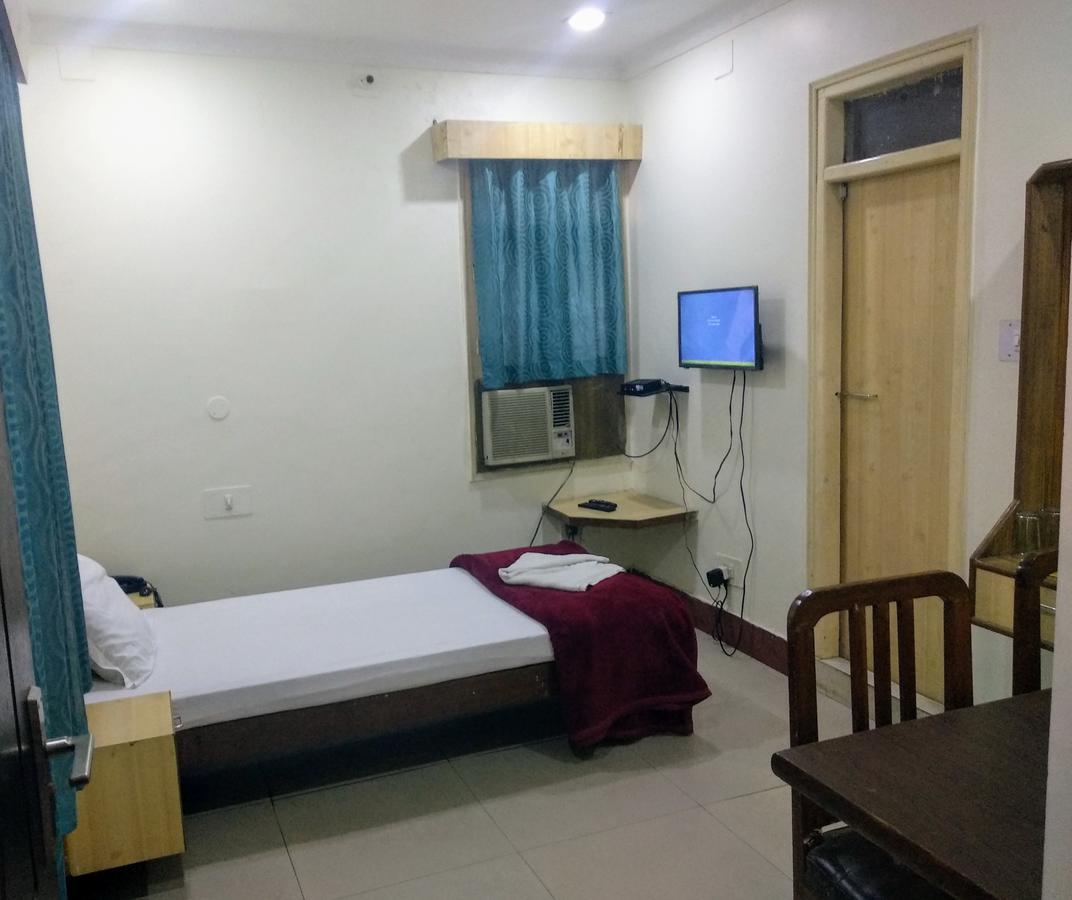 Hotel Patliputra Gautam Patna  Exteriör bild